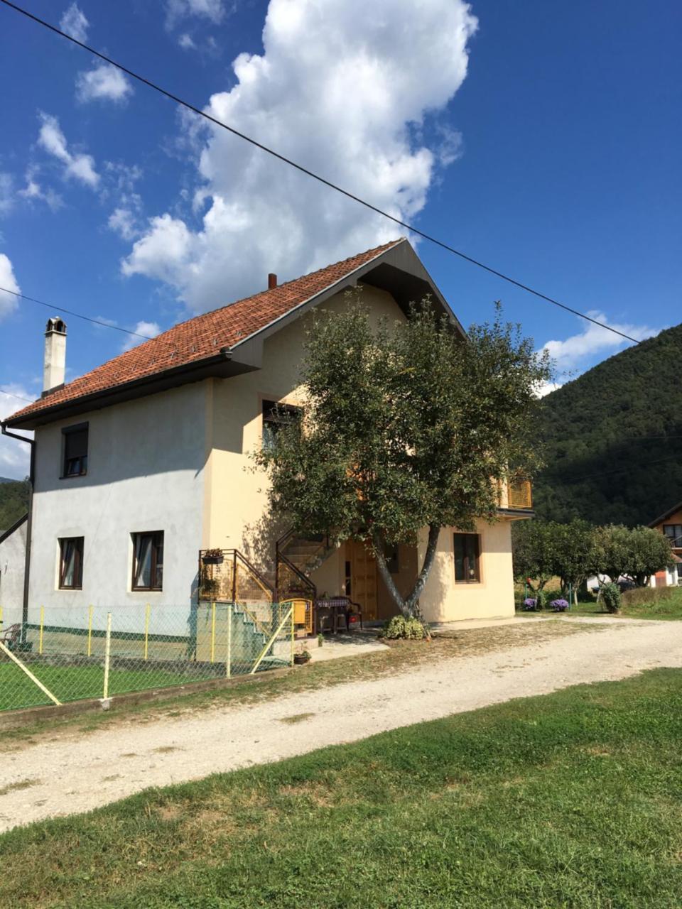 Zvezdica Apartment Bajina Basta Luaran gambar